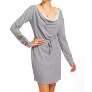 Dolan TShirt Anthropologie Port Maria Gray Floral Embroidered Sweatshirt Dress M